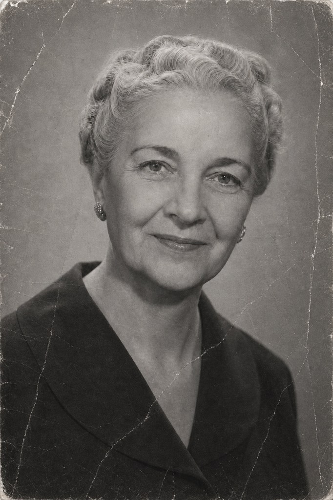 Портрет бабушки, 1958 год — до реставрации
